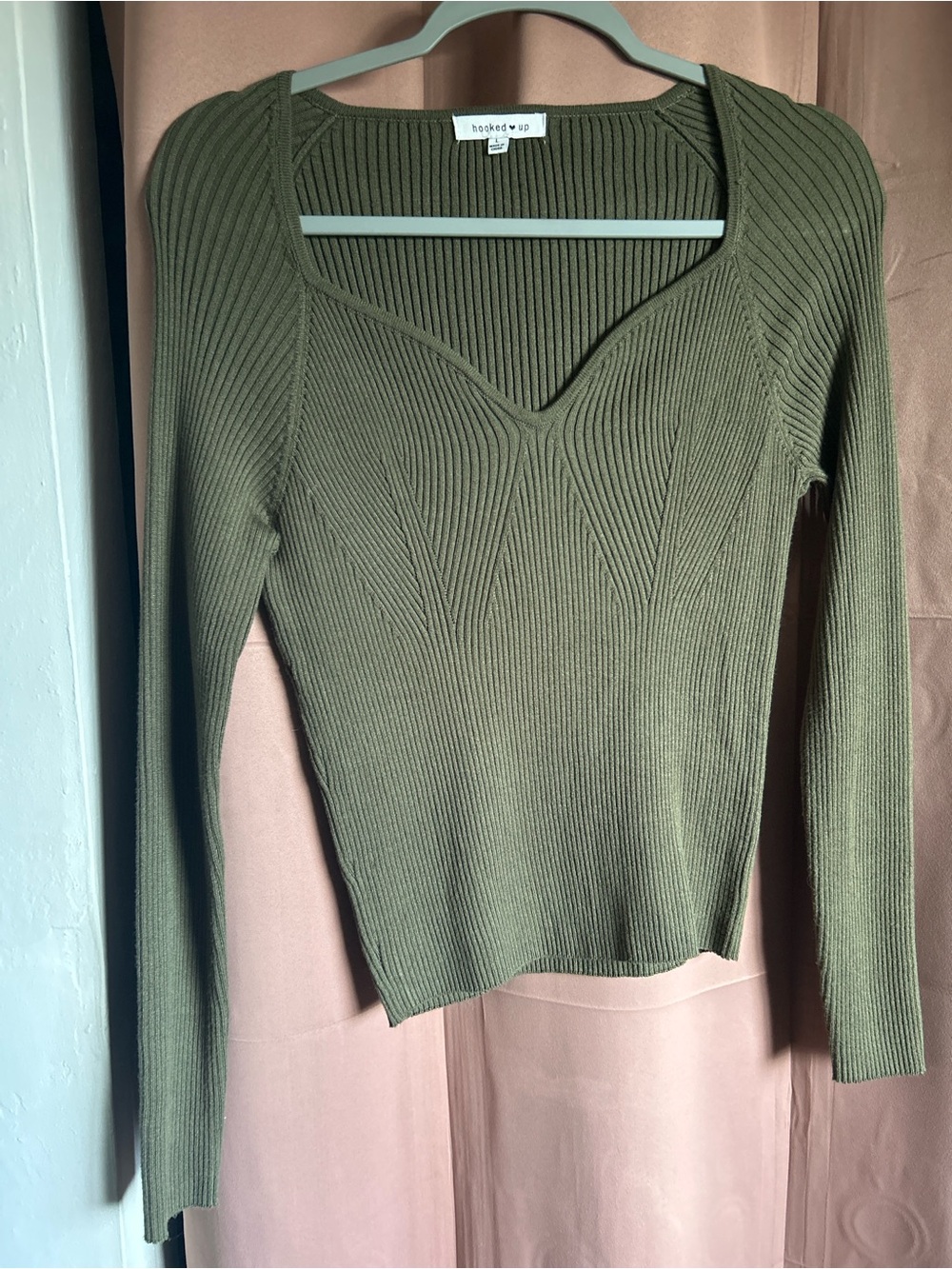 Hooked Up by IOT Olive Green Ribbed V neck